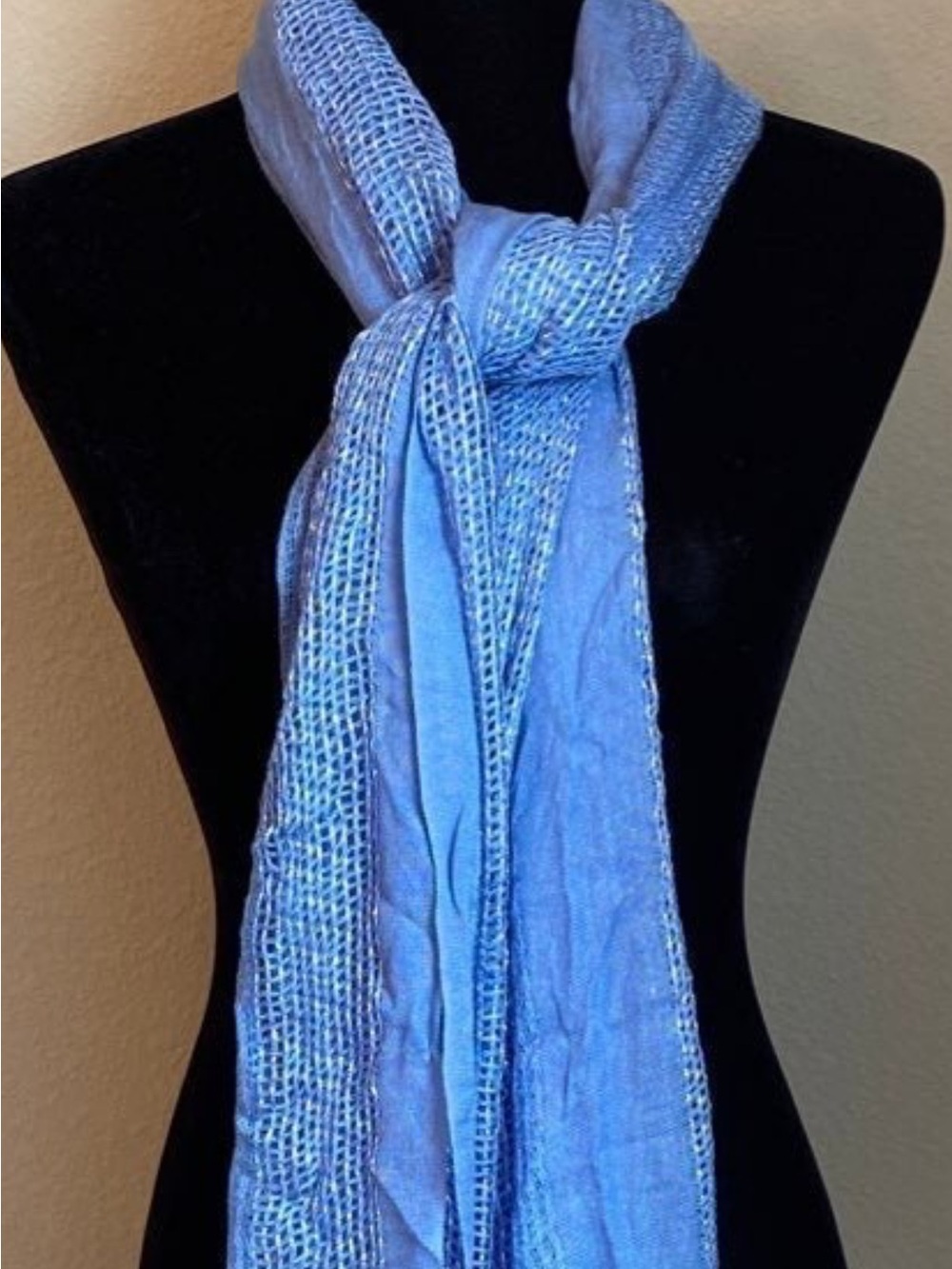 Cotton On Light Gorgeous periwinkle Blue Women's Scarf with woven texture. Nwt!